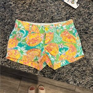 Lilly Pulitzer Walsh shorts-Size 00- Pop Goes the Lemur print